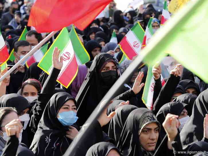 Fra le donne iraniane a cui è proibito anche sognare la Luna
