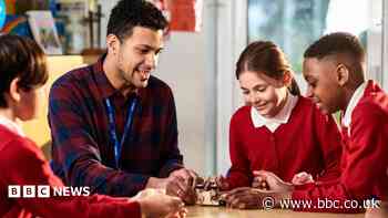 Teachers in England to get 3.5% pay rise