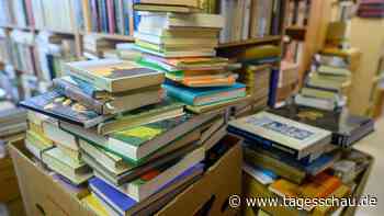 KI-Firmen kaufen offenbar Antiquariate leer - Buchhändler alarmiert