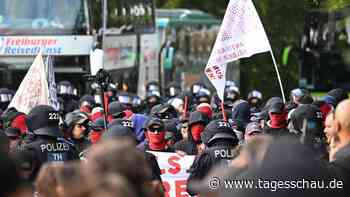 AfD-Parteitag in Erfurt trotz Protesten pünktlich gestartet
