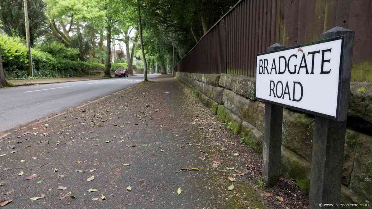Murderer kidnapped girl as police descend on hotel car park