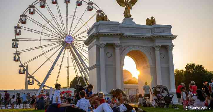More than 165,000,000 across US seek freedom from the heat on 250th anniversary