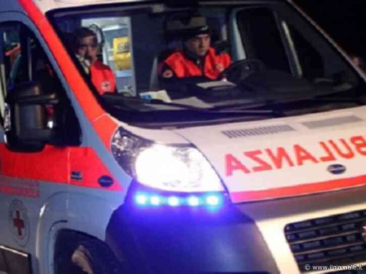 Un uomo di 55 anni accoltellato da un 22enne gambiano. "Mai visto prima, ha estratto l'arma senza motivo"