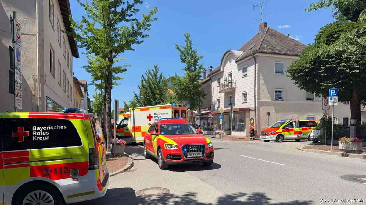 Unfall mitten in Kolbermoor – Rettungskräfte mit Großaufgebot im Einsatz