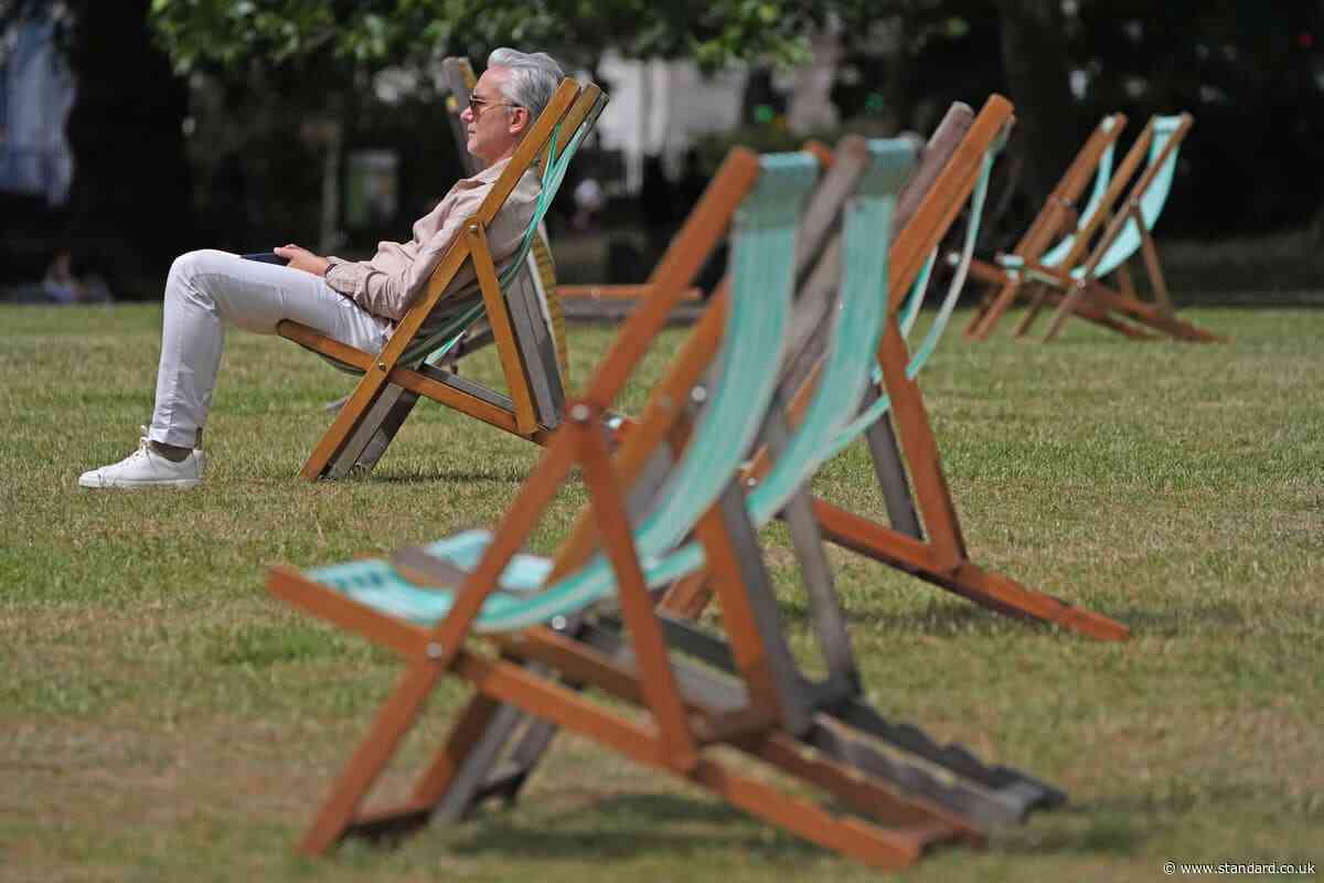 Another heatwave on way with 34C peak forecast as fresh hosepipe ban announced