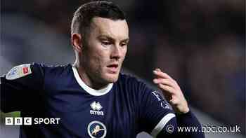 Millwall striker Langstaff joins Salford