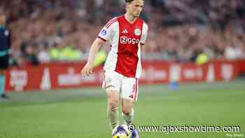 Rondom Ajax: 'Dolberg zorgt voor sprobleem bij Ajax, geblesseerde spits afwezig tegen Panathinaikos'