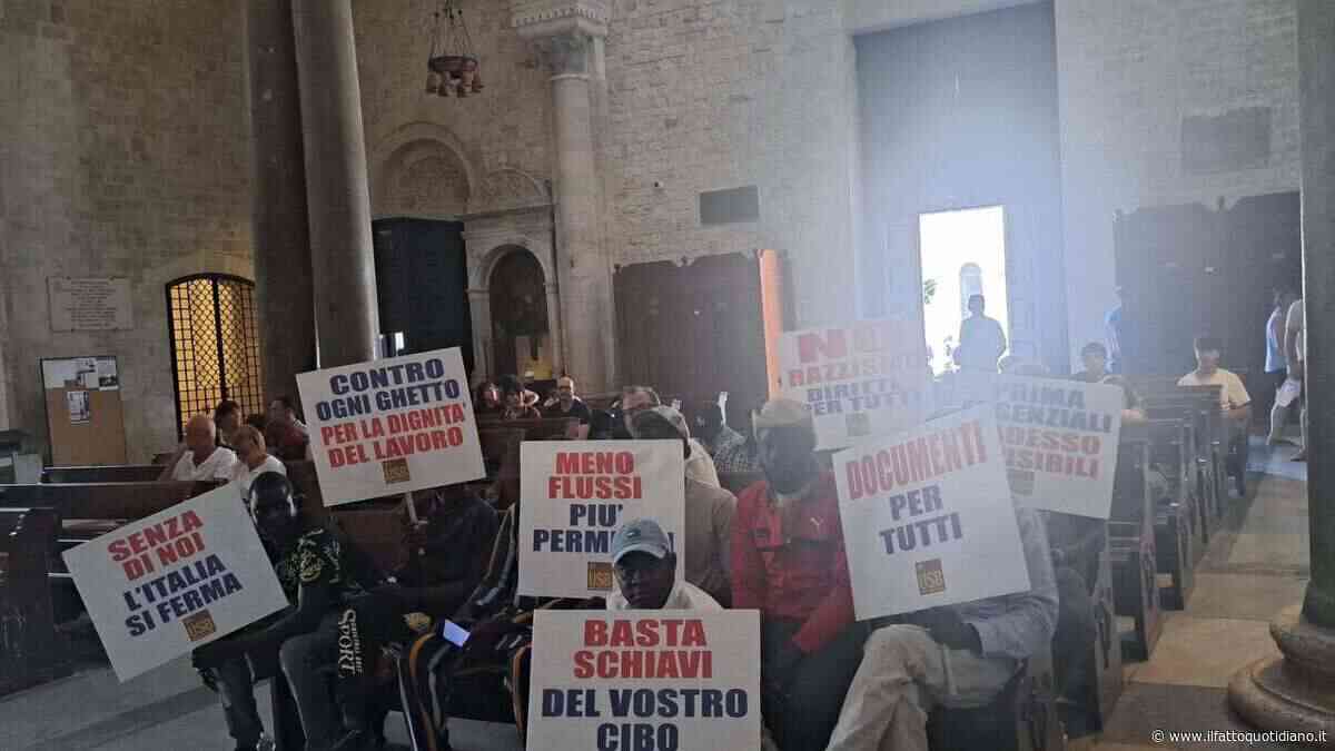 Bari, 200 braccianti occupano la Basilica di San Nicola: “Costretti in un ghetto tra le baracche, ma l’Italia senza di noi si ferma. Aspettiamo Meloni e Decaro”