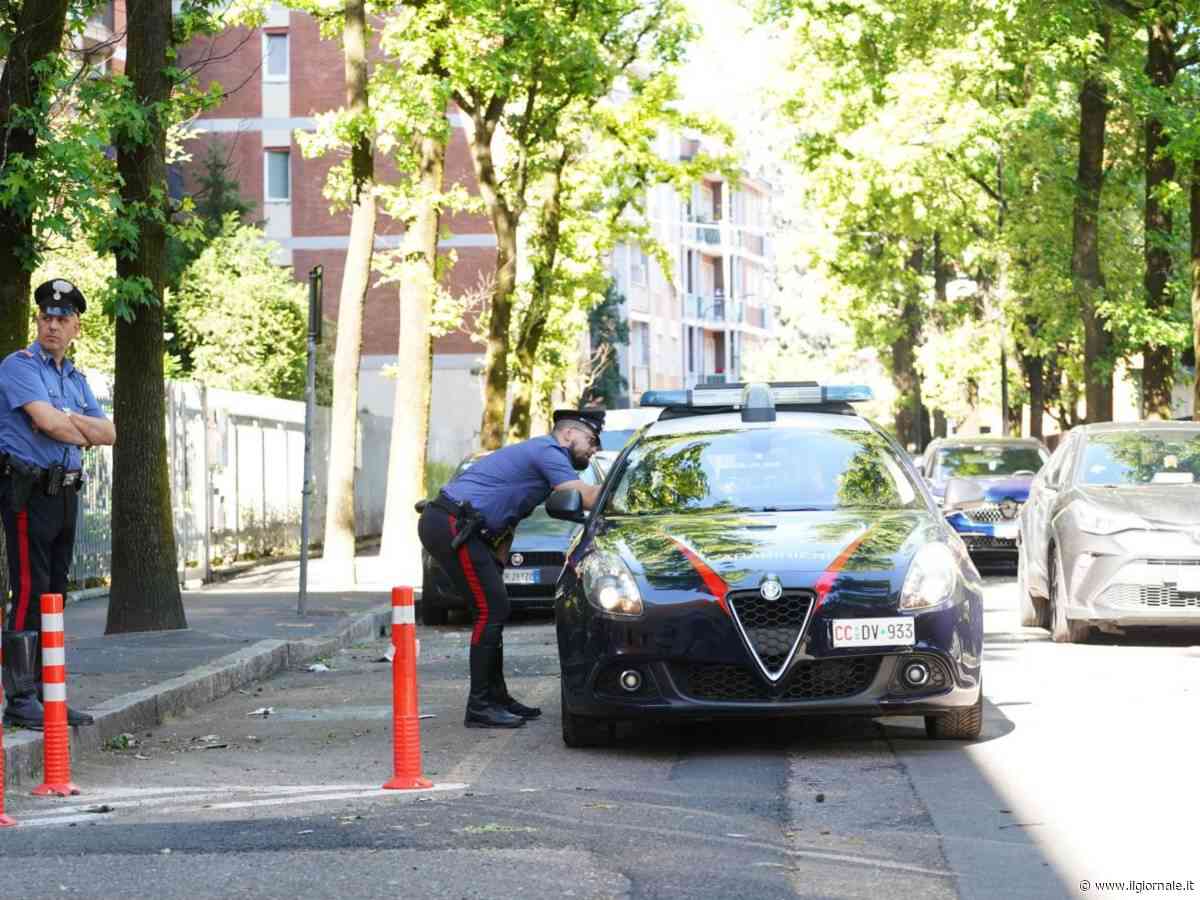 Chi è Lamin Saidilly, l’uomo che ha accoltellato un passante di fronte un bar a Milano