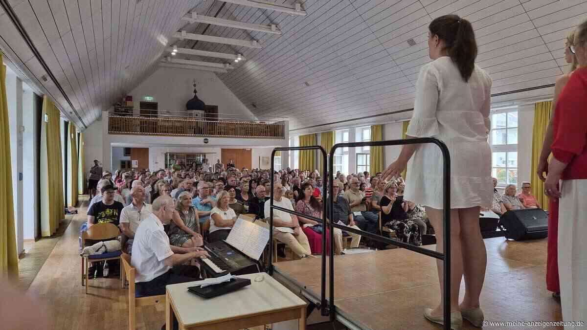 Sechs Chöre begeistern Publikum im vollbesetzten Martinstadl