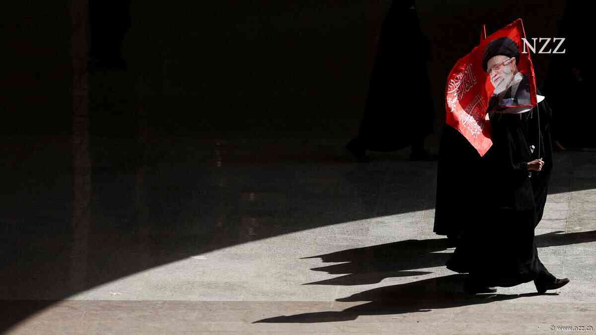 Tränen, schiitische Symbolik und ein Überraschungsgast: In Teheran beginnt die Trauerzeremonie für Ayatollah Ali Khamenei