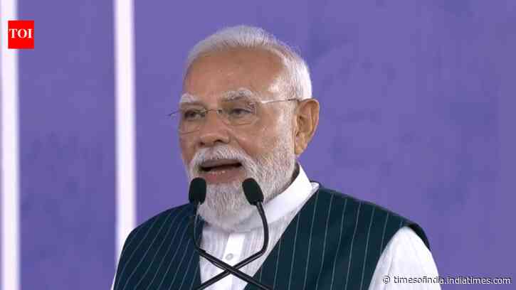 Chip by chip: India now world's second largest phone maker; PM Modi lays out 'Make in India' electronics roadmap