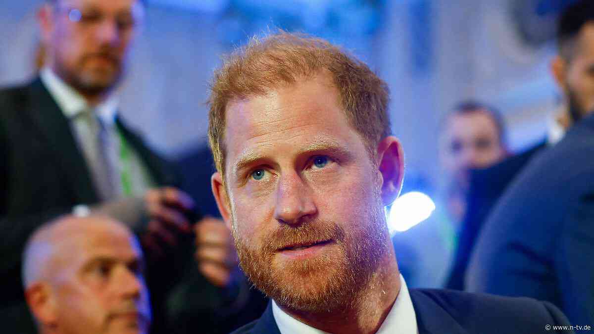 Kommt es zur Aussöhnung?: Bericht: Prinz Harry reist alleine nach London