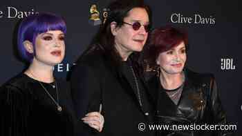 Kelly Osbourne eert ouders Sharon en Ozzy op 44e trouwdag: ’Jullie liefde eindigt niet met de dood’