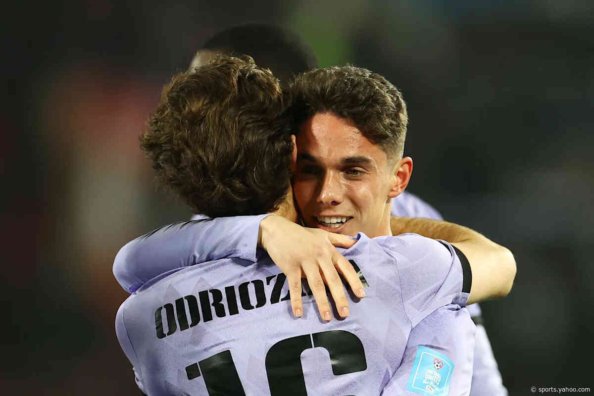 Real Madrid eye €12.5m transfer windfall as midfielder nears Benfica move