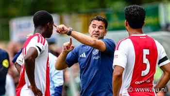Ajax verliest van Panathinaikos in eerste oefenduel onder nieuwe trainer Míchel