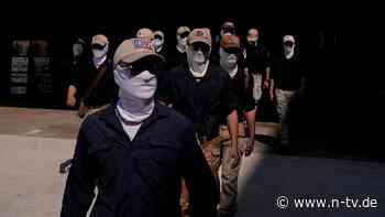 250. Geburtstag der USA: Rechtsextremistische "Patriot Front" marschiert durch Washington
