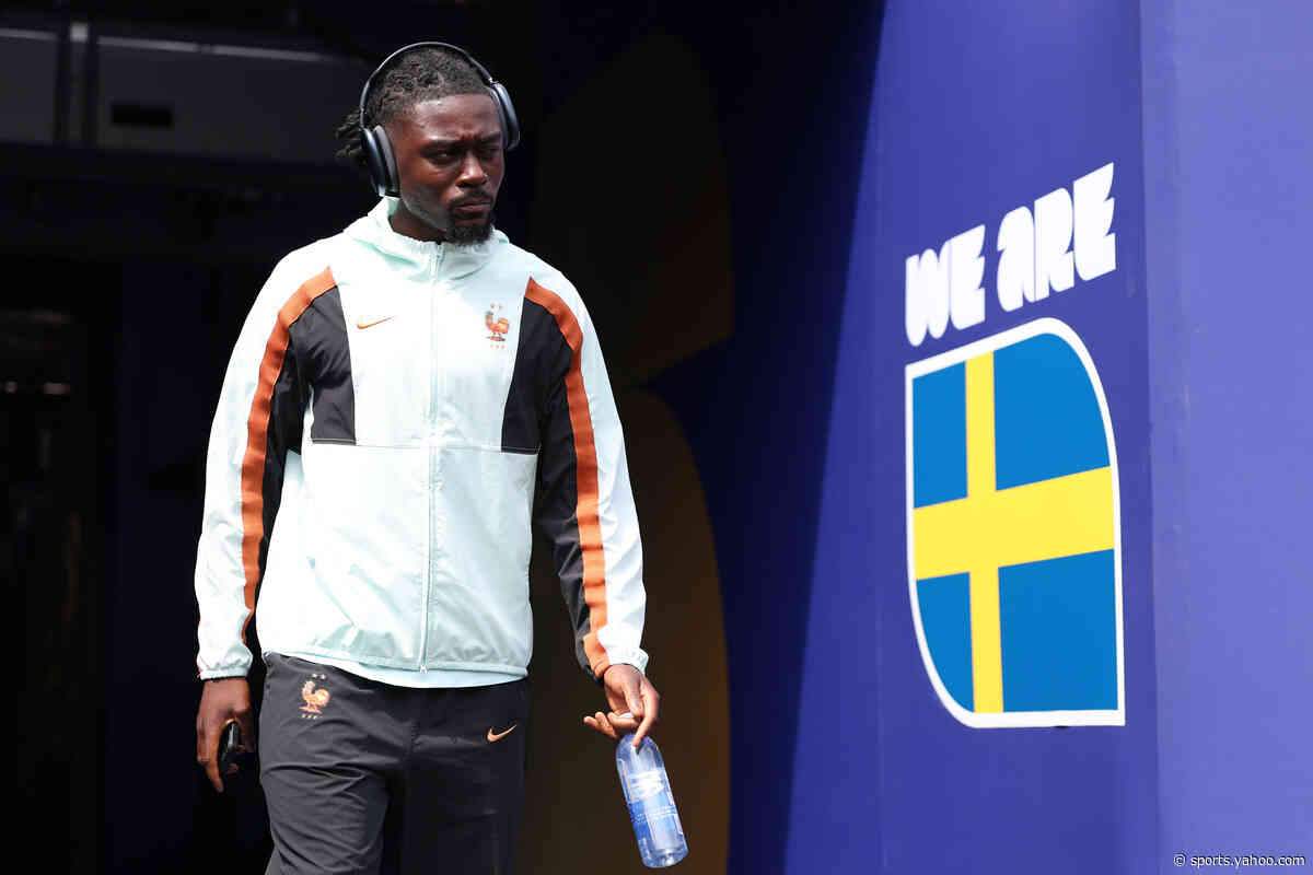 World Cup Round of 16: Paraguay vs. France with Roma and Milan stars