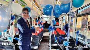 Bus enthusiast gets VIP treatment for prom