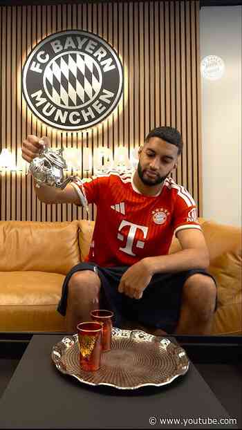 High pour, perfect aim. 🫖🇲🇦
