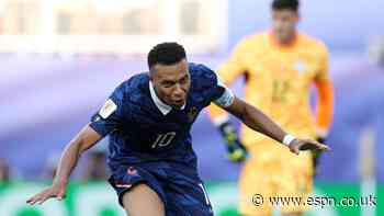 Mbappé scores penalty, France beat Paraguay at WC