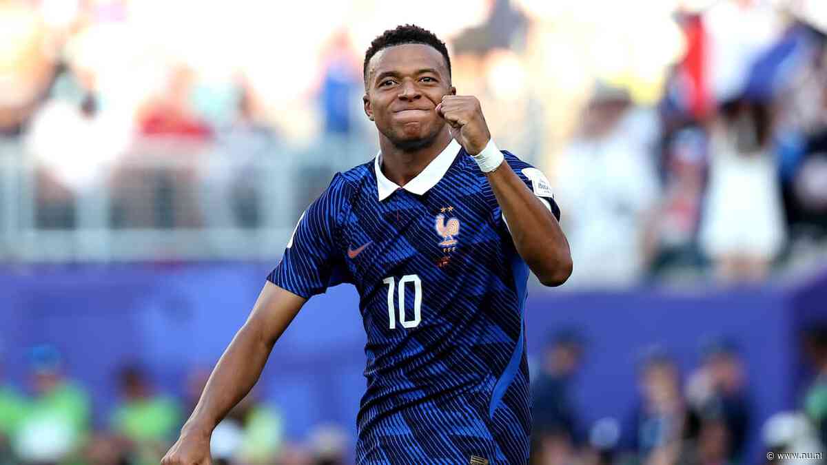 Frankrijk wint door rake penalty Mbappé van Paraguay in vervelend WK-duel
