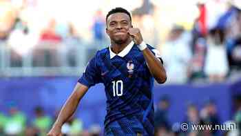 Frankrijk wint door rake penalty Mbappé van Paraguay in vervelend WK-duel