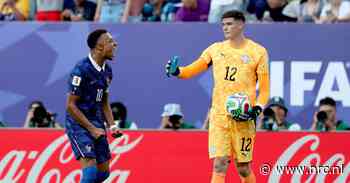 Strafschop van Mbappé loodst Frankrijk langs taai Paraguay naar kwartfinales
