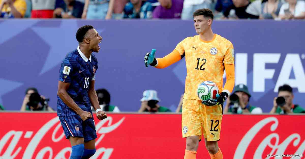 Strafschop van Mbappé loodst Frankrijk langs taai Paraguay naar kwartfinales