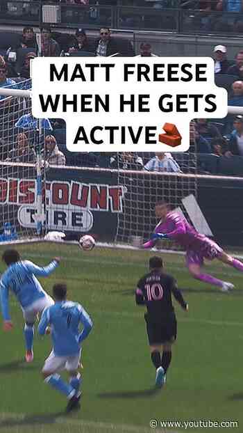 @ussoccer goalkeeper Matt Freese stays ten toes down in @mls🧤🇺🇸