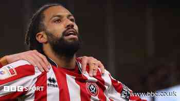 Sheff Utd midfielder Riedewald signs new deal