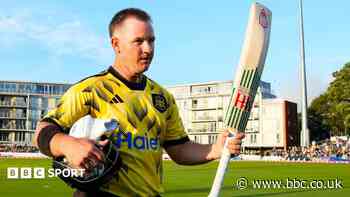 Glos ease to victory over Surrey in T20 Blast