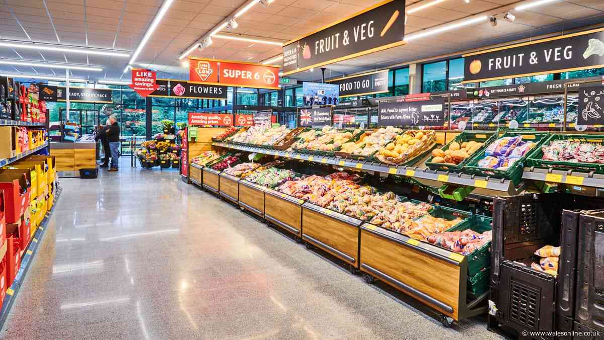 Aldi insider explains reason one type of food is 'first thing shoppers see'