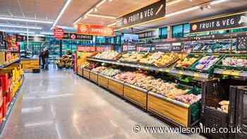 Aldi insider explains reason one type of food is 'first thing shoppers see'