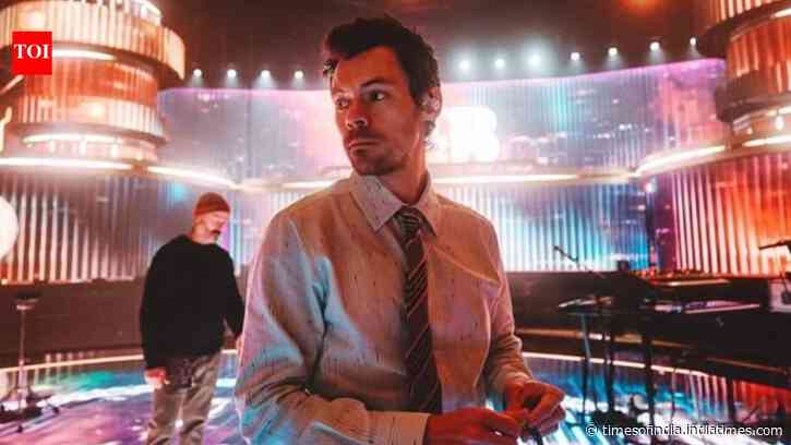 Harry Styles sheds tears after breaking most performances record