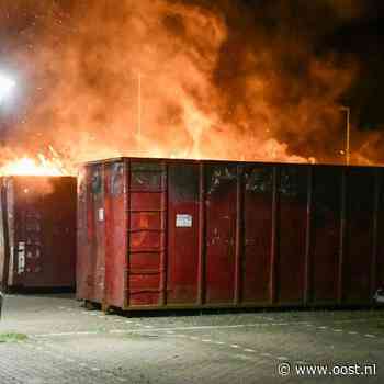112 Nieuws: Brand in papiercontainers bij bouwmarkt