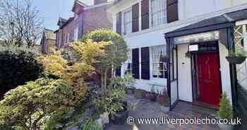 Former vicarage with sun room and wine cellar up for sale in Waterloo