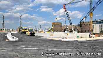 Neues von der B10-Baustelle: Am Blaubeurer Tor ist die erste finale Kreuzung schon asphaltiert