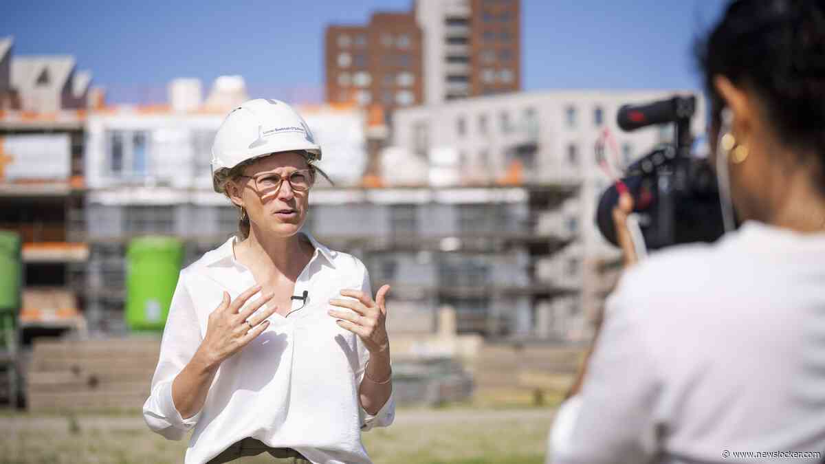 Al jaren voorspelt het ministerie bouw van 100.000 woningen in 2027, maar de bouwsector denkt daar heel anders over
