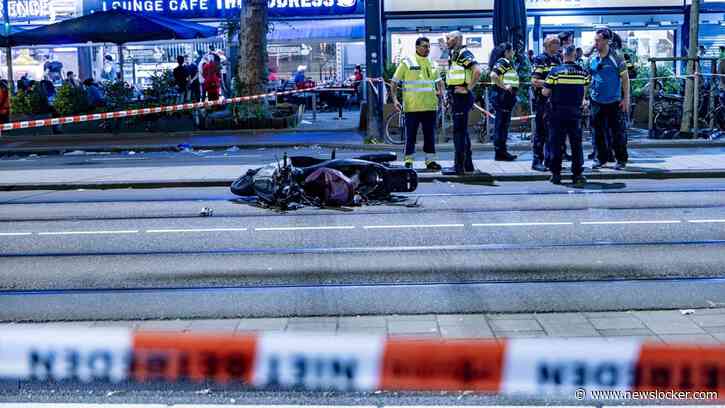 Volksfeest na zege Marokko eindigt in drama: drie zwaargewonden in Amsterdam door botsing met gestolen motorscooter