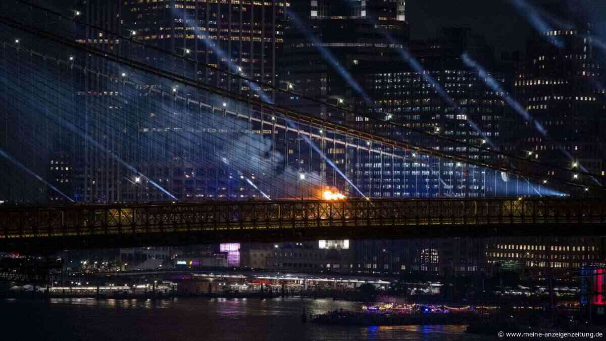 USA-Geburtstag gerät außer Kontrolle – Brooklyn Bridge brennt