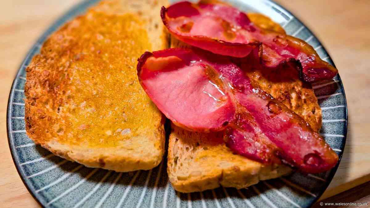 I made bacon in a microwave, oven, air fryer and frying pan — only 1 was the tastiest