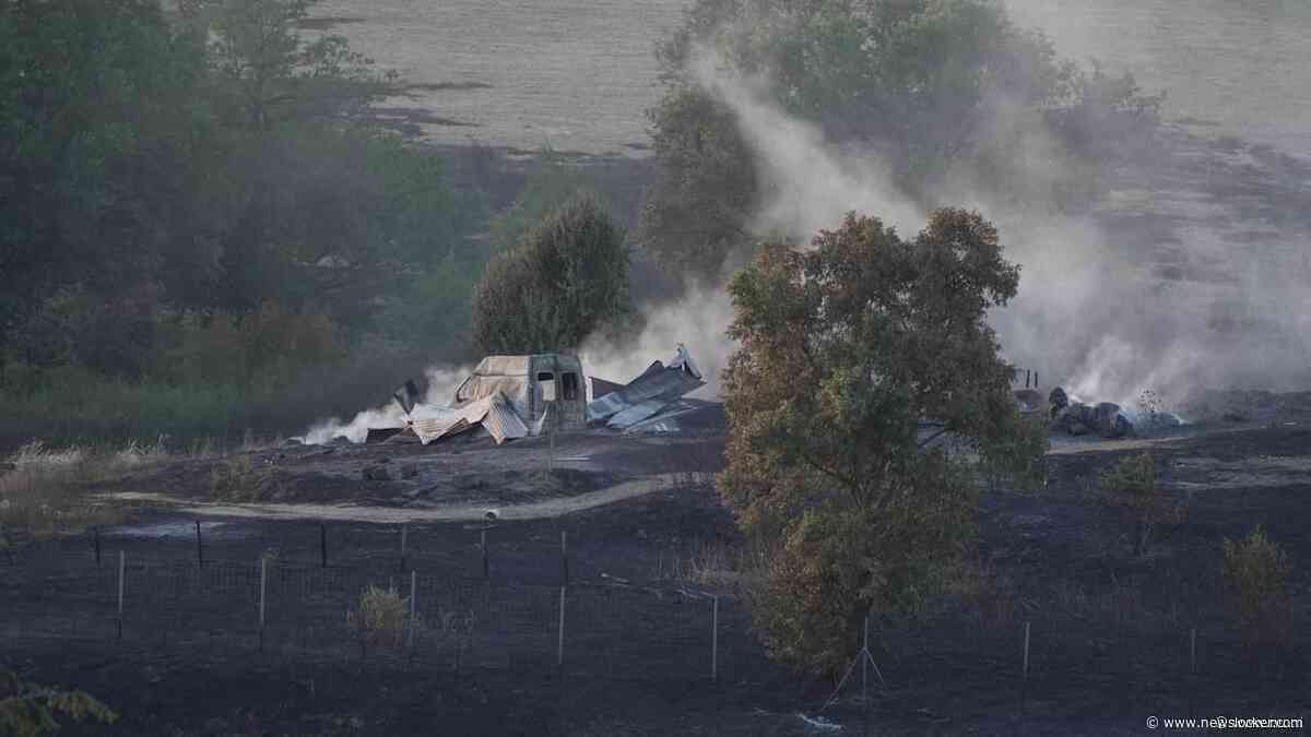 Nieuwe brand verwoest natuur in Zuid-Frankrijk, veel brandweerlieden op de been