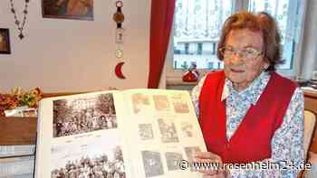 Sie bekommt noch regelmäßig Post von ihren Schülern: Franziska Mühlthaler (99) aus Rosenheim