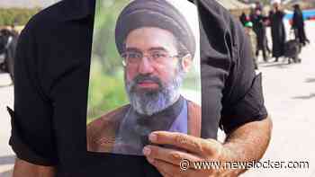 LIVE | Zoons nemen afscheid van Ali Khamenei, zijn opvolger Mojtaba ontbreekt als enige