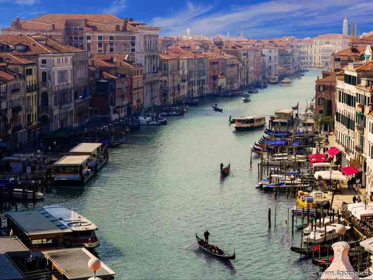 Turismo, l’Italia regina d’Europa anche d’estate: quali sono le località più visitate. Meloni: "Premiata bellezza della nazione e qualità dell'offerta"