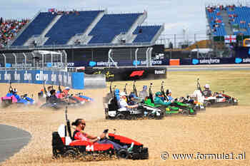 VIDEO: Formule 1-coureurs weer even kind tijdens LEGO Drivers’ Parade