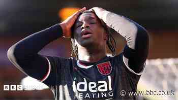 Wigan sign Crystal Palace forward Mustapha on loan
