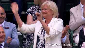 Wimbledon crowd make feelings clear on Sue Barker as BBC icon returns