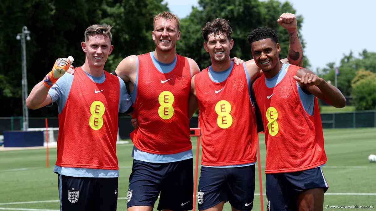 England star wakes up at World Cup without a club after contract decision